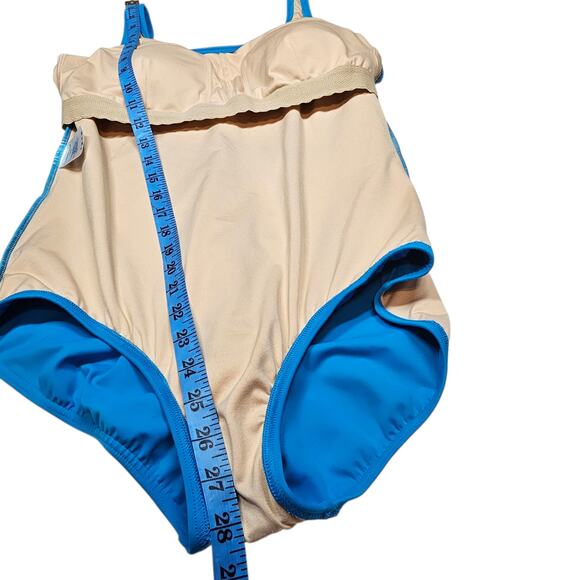 Lands' End Mastectomy Scoop Neck Tugless Sporty One Piece Swimsuit Size 14 - Picture 5 of 8